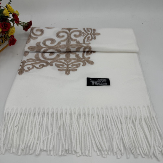 Палантин женский в национальном стиле