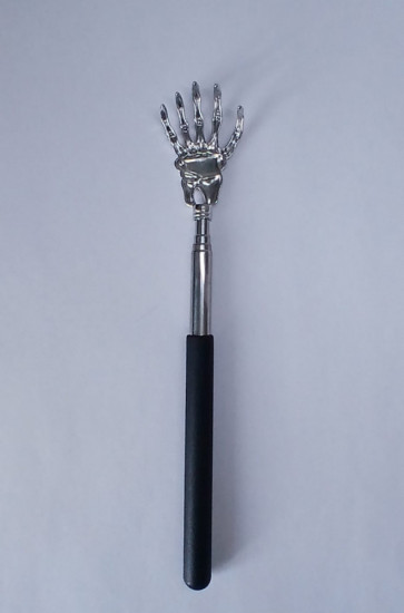 Телескопический скребок для спины