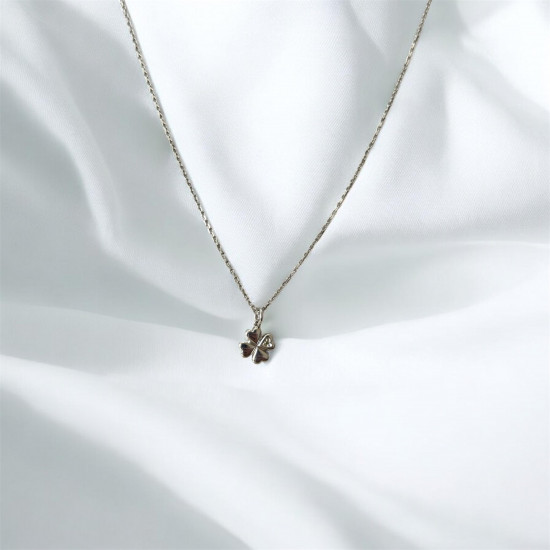 Колье из серебра с хризолитом