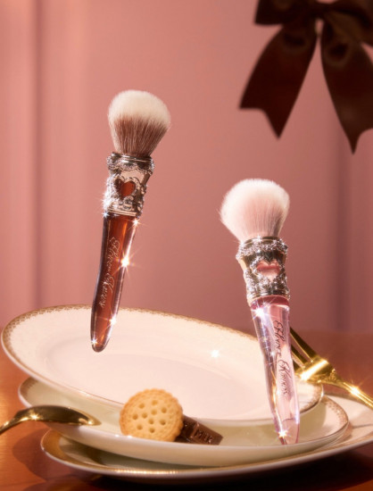 Кисть для румян «The Sweetie Bear Blush Brush»