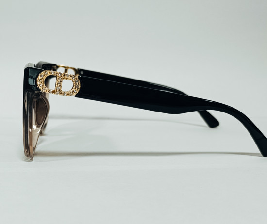 Очки солнцезащитные женские