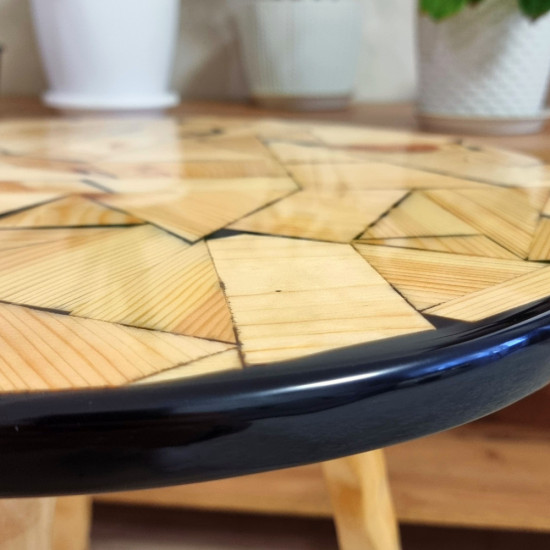 Столик журнальный