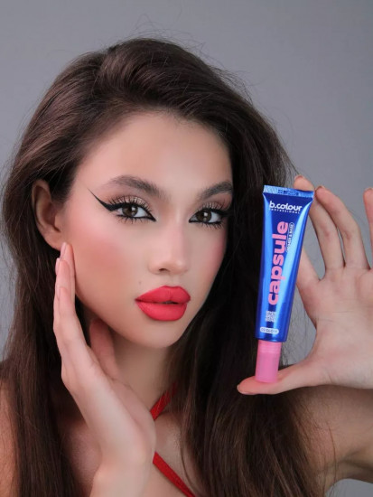 База под макияж придающая сияние, оттенок 03 Glow