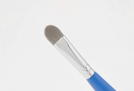 Кисть для макияжа лица 2 в 1 № 04