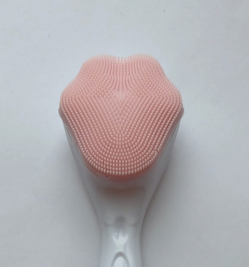 Щетка для умывания и массажа лица «Кошачья лапка»