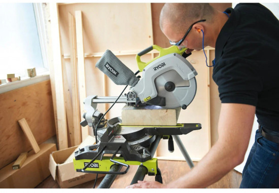 Пила торцовочная EMS254L