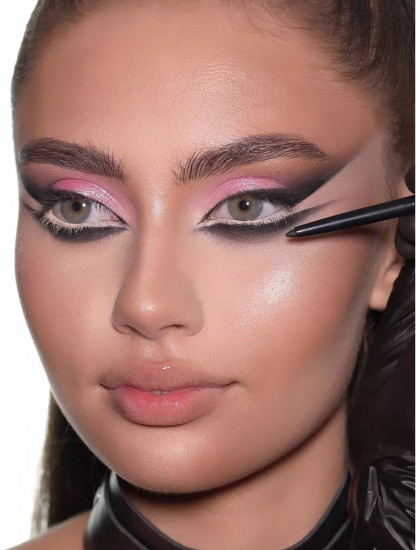 Карандаш для глаз гелевый автоматический, оттенок 01 Black