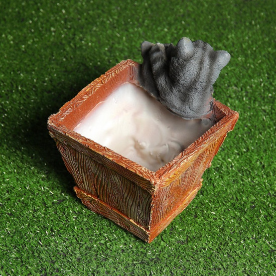 Декоративное кашпо для цветов «Ящик с котятами»