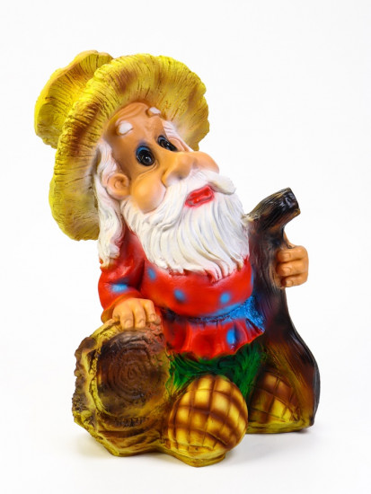 Садовая фигура из полистоуна «Гном - лесовик»