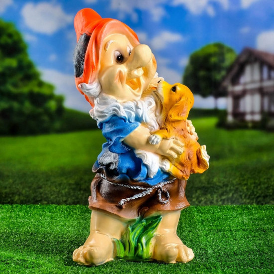 Садовая фигура из полистоуна «Гном с собачкой»