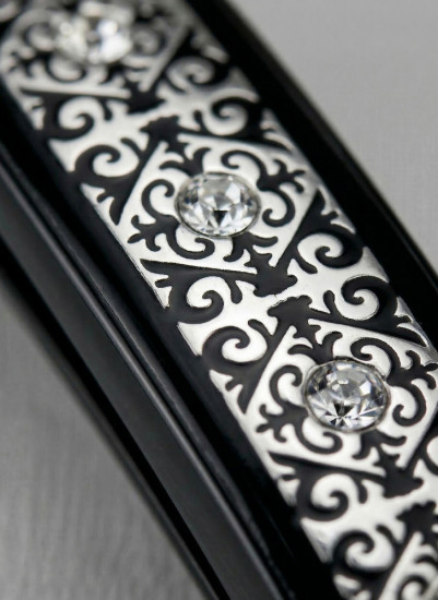 Заколка-автомат со стразами