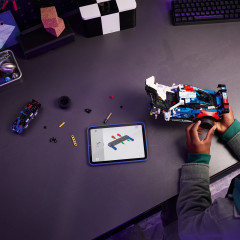 Конструктор Technic 42226 Гоночный автомобиль BMW M4 GT3. BMW M4 GT3 EVO Race Car - Фото 10