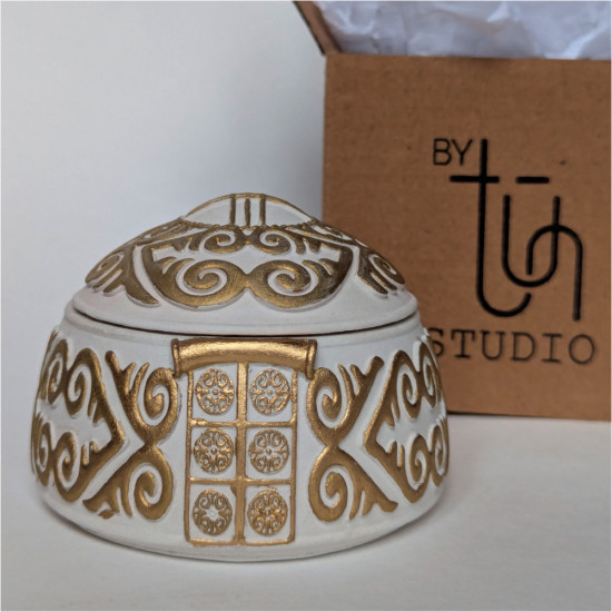 Ароматическая свеча «Алтын Юрта: Классическое Золото»