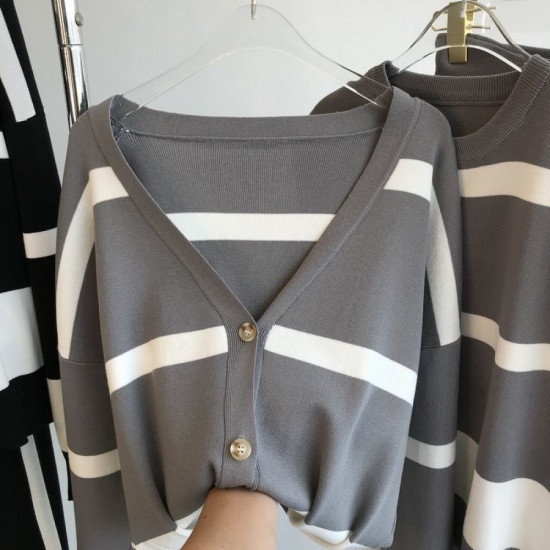 Костюм-тройка женский