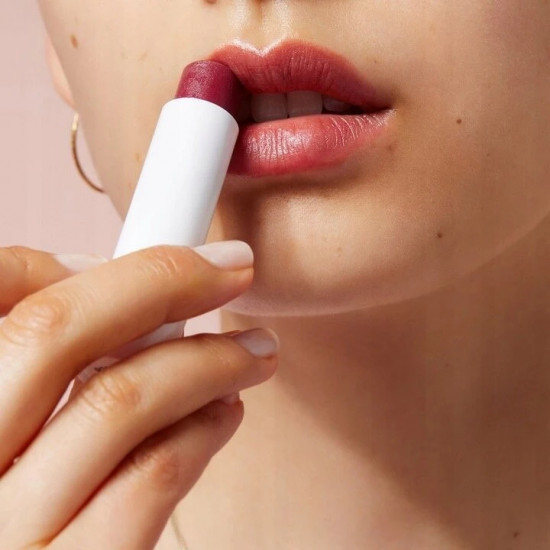 Бальзам для губ увлажняющий «Nivea Blackberry Shine»