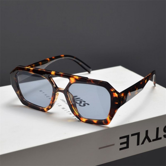 Очки женские солнцезащитные