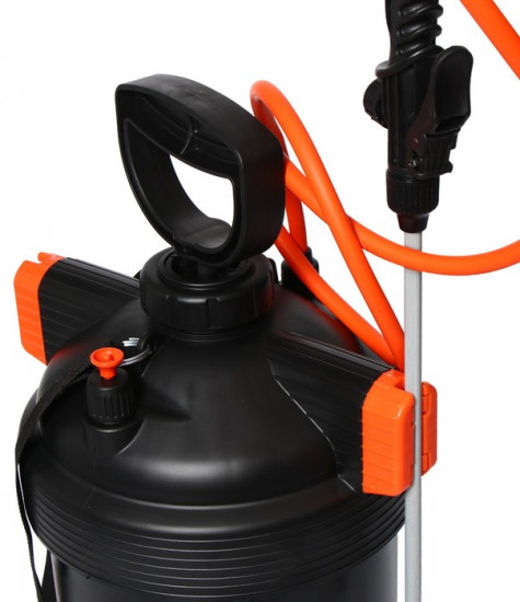 Опрыскиватель помповый