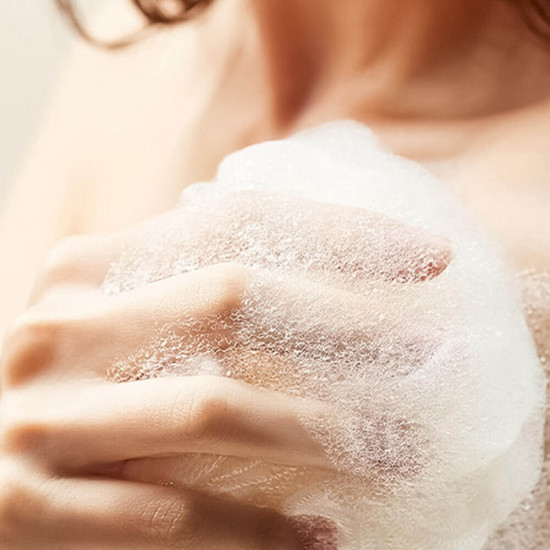 Увлажняющий гель для душа с ароматом свежего персика «Daily Moisture Body Wash»