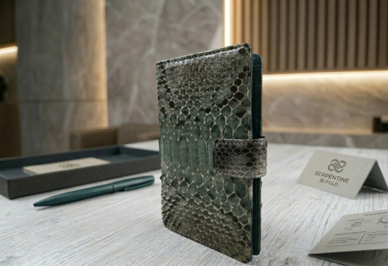 Портмоне из натуральной кожи питона
