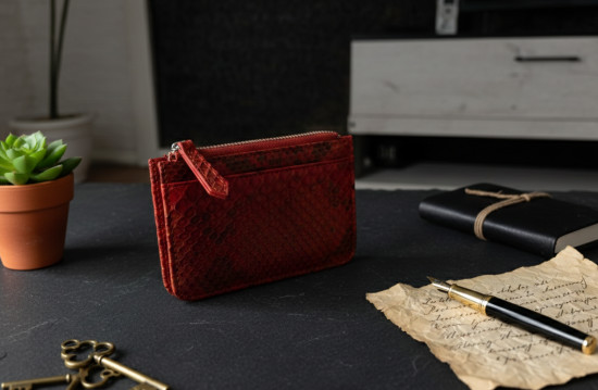 Кошелек из натуральной кожи питона