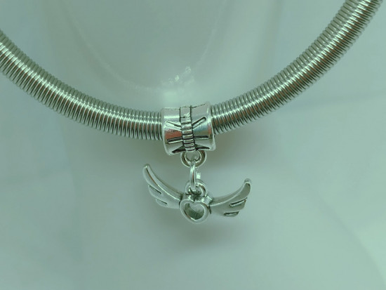 Женский браслет с подвеской «Крылья»