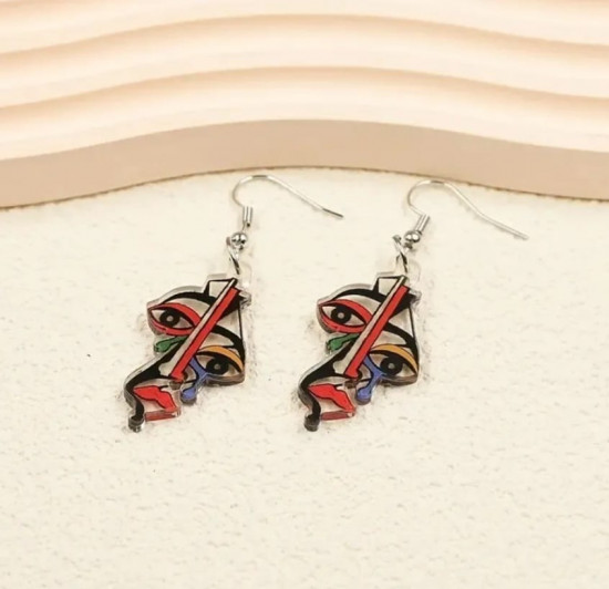 Серьги из акрила в стиле Пикассо