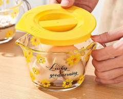 Стеклянный мерный стакан с крышкой и фильтром-ситечком - Фото 5