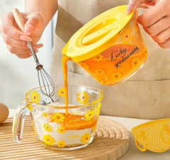 Стеклянный мерный стакан с крышкой и фильтром-ситечком - Фото 4