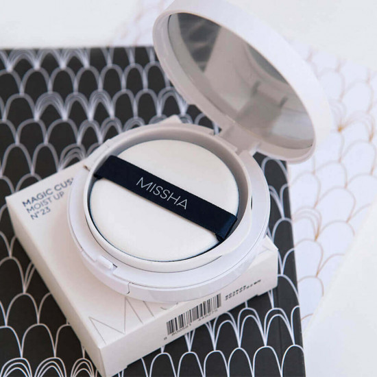 Тональный кушон для лица «M Magic Cushion Moist Up SPF50+ PA+++», оттенок 23