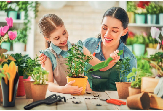 Совок пластиковый узкий для посадки растений