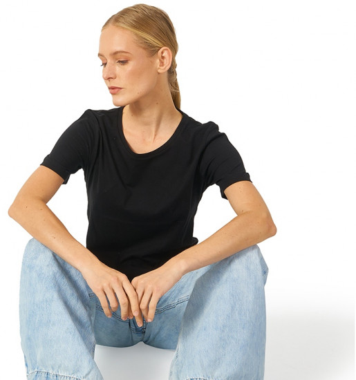 Футболка женская «Heavy Super Club 2.0» 