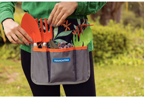 Набор садовых инструментов в сумке