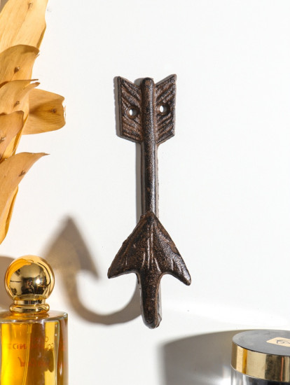 Крючок декоративный «Изогнутая стрела»