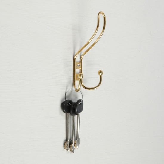 Крючок мебельный TKT002