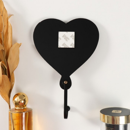 Настенный крючок декоративный «Сердце с листьями»
