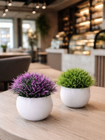 Набор искусственных растений в кашпо