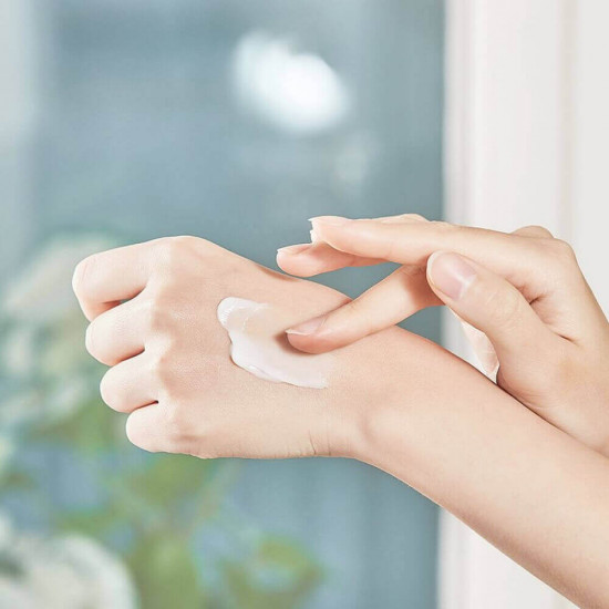 Регенерирующий антивозрастной крем с центеллой для лифтинга и восстановления «Madeca Cream Time Reverse»