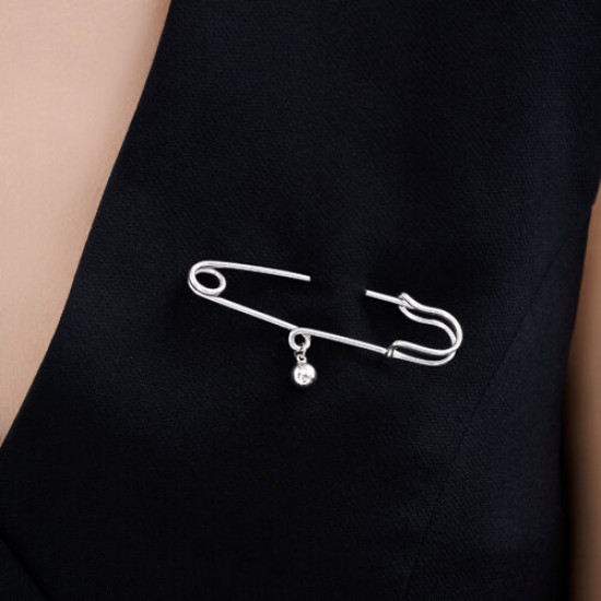 Брошь из серебра