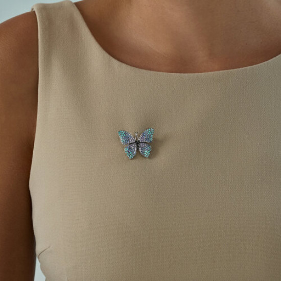 Брошь из серебра с фианитами