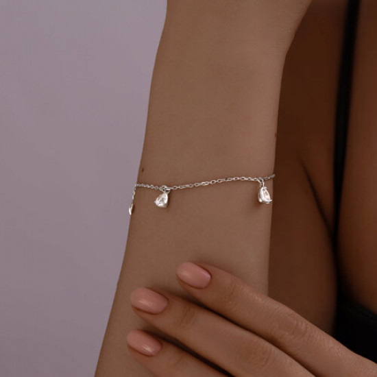 Браслет из серебра с кристаллами