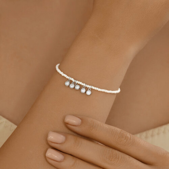 Браслет из серебра с синтетическим жемчугом и фианитами