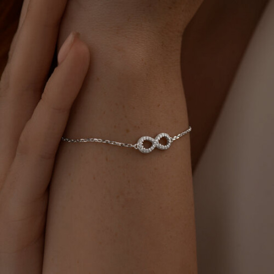 Браслет из серебра с фианитами