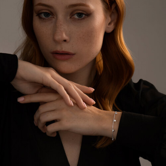 Браслет из серебра с фианитами