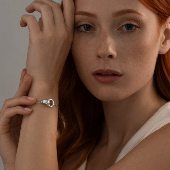 Браслет из серебра с фианитами