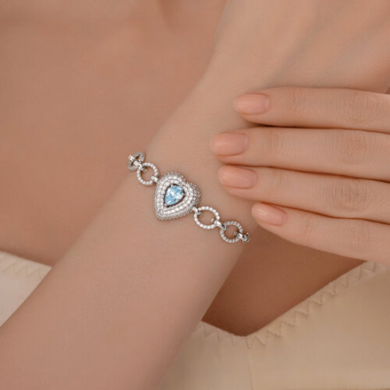 Браслет из серебра с фианитами