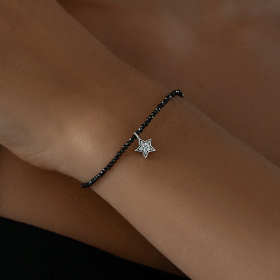 Браслет из серебра с шпинелью и фианитами