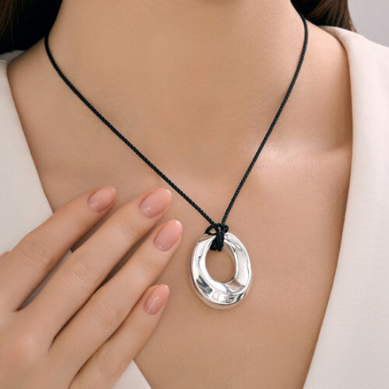 Колье из серебра