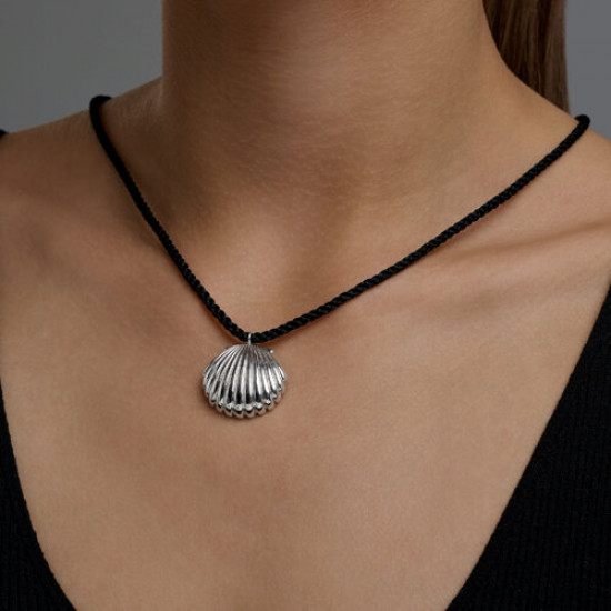 Колье из серебра