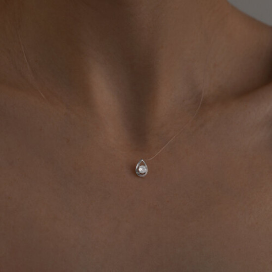 Колье из серебра с фианитом