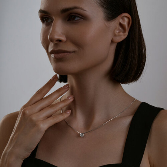 Колье из серебра с фианитом